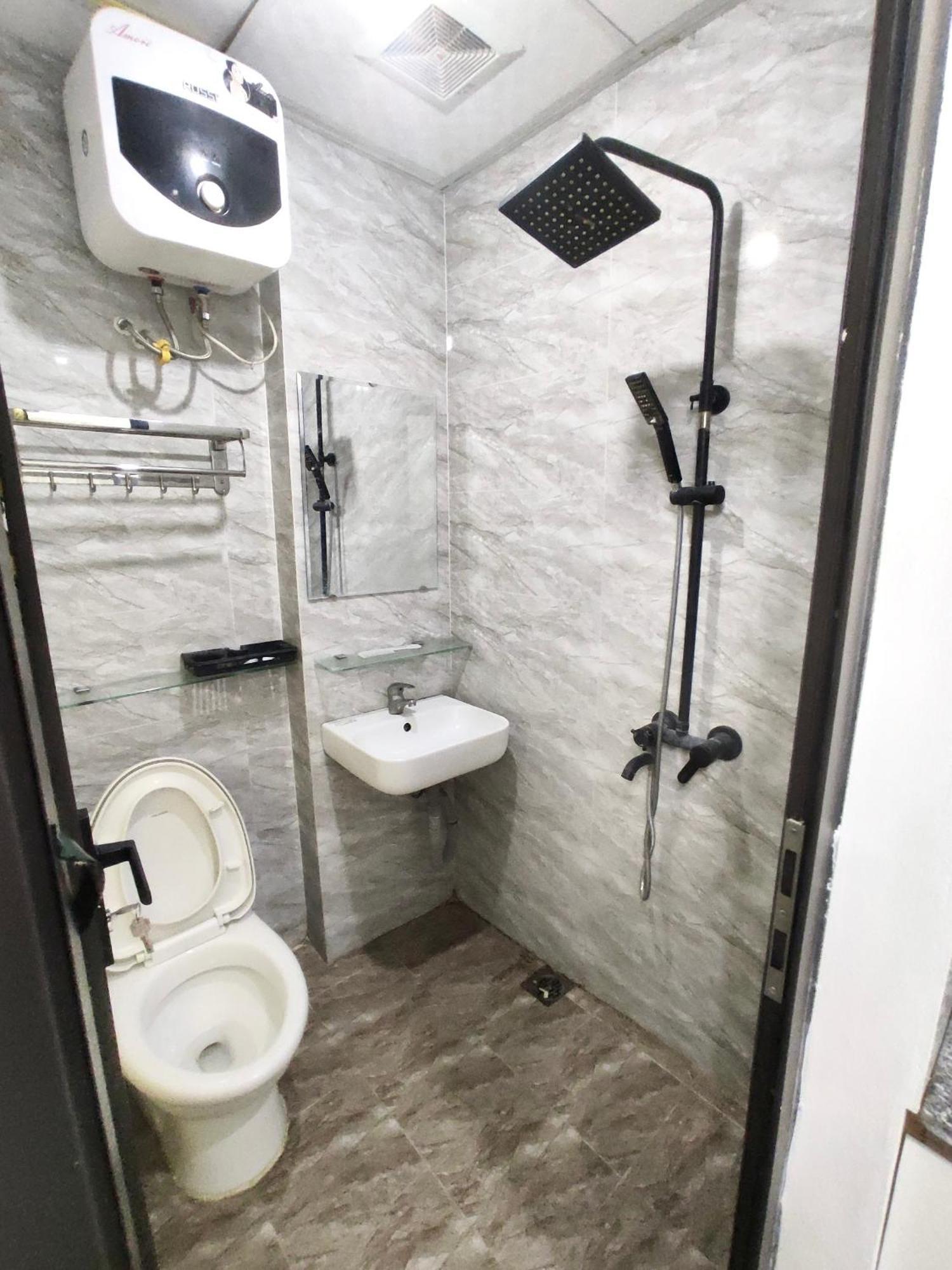 Era Apartment Ham Long ハノイ市 エクステリア 写真