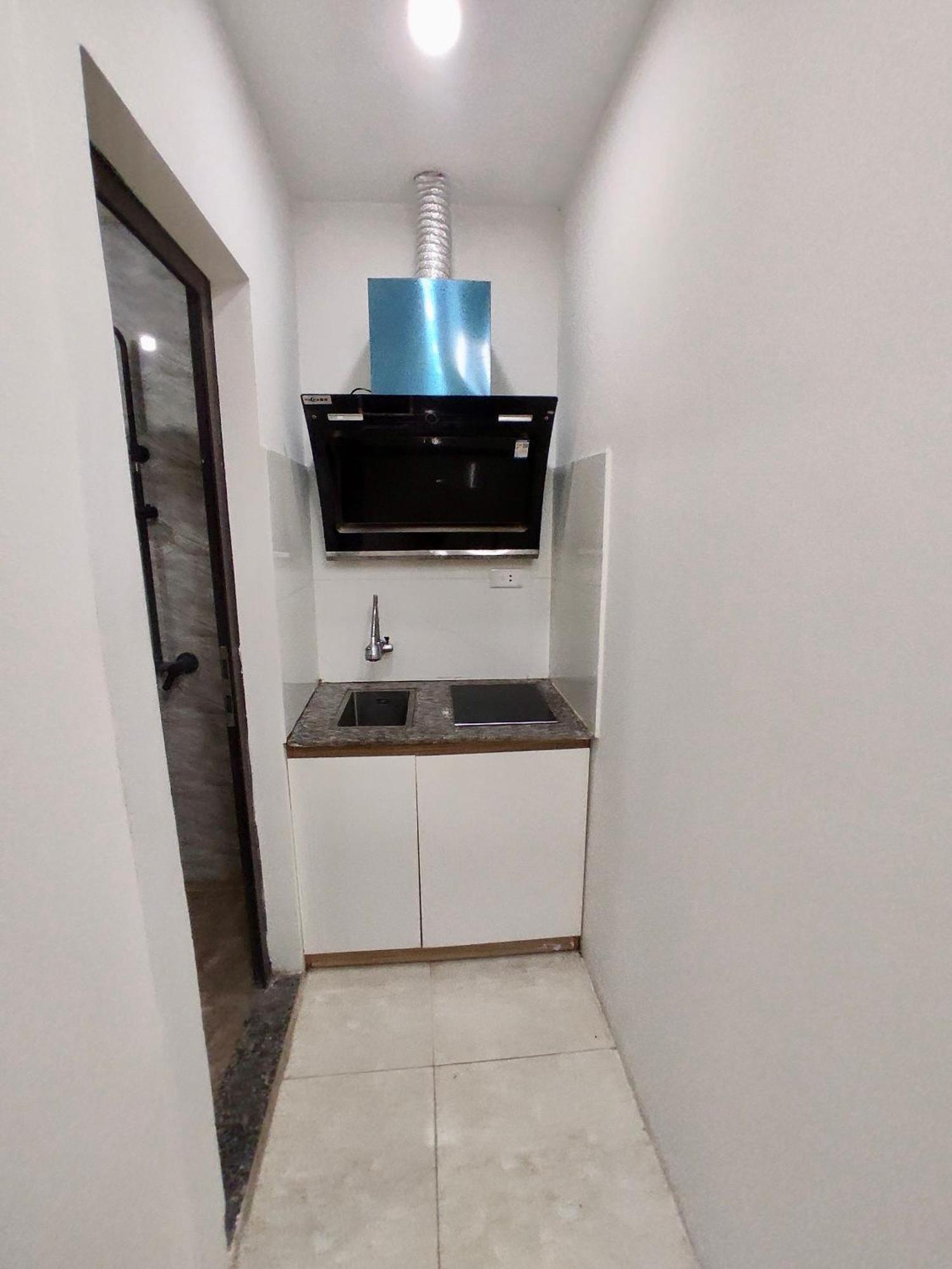Era Apartment Ham Long ハノイ市 エクステリア 写真